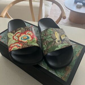 GUCCI pursuit slide sandal